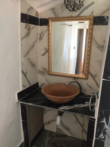 Bathroom 2, Palais d'hotes, Salé