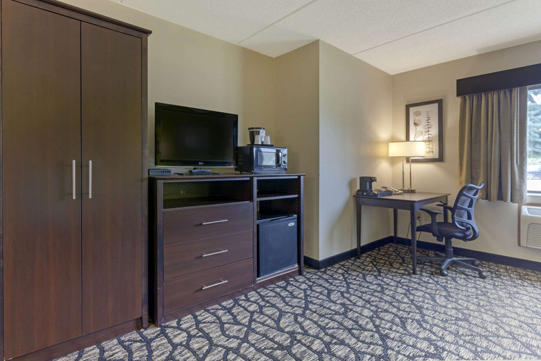 Others 5, Quality Inn Oshkosh Aviation Park, Winnebago