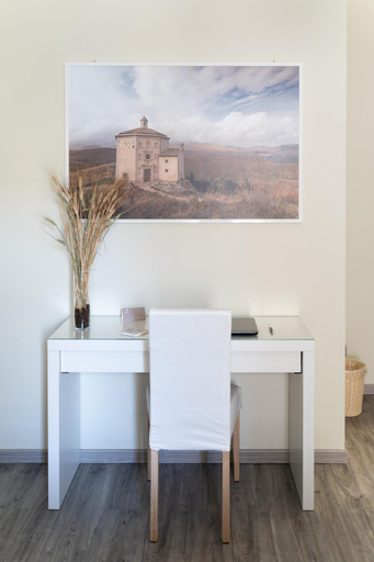 Others 3, Baldacci Bed & Breakfast, Pescara