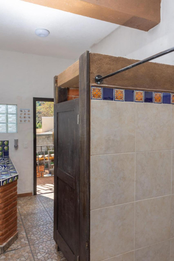Bathroom 2, Hostal Maria Tepozteca, Tepoztlán