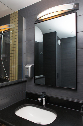 Bathroom 3, Hotel Restaurant Le Cleebourg, Bas-Rhin
