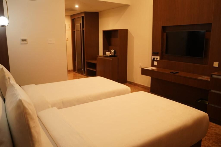 Bedroom 3, Accord Chrome, Kancheepuram