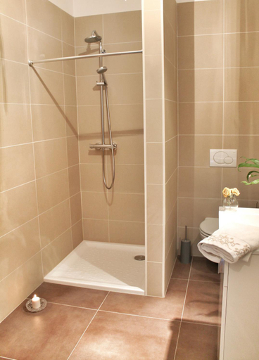 Bathroom 5, La Maison des Fontaines d'Alsace, Haut-Rhin