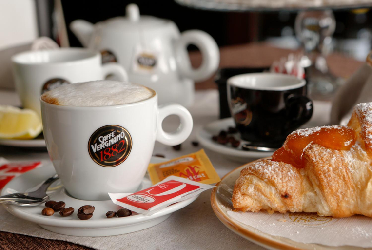 Food & Drinks 4, LUSSUOSAMENTE Luxury B&B, Caltanissetta