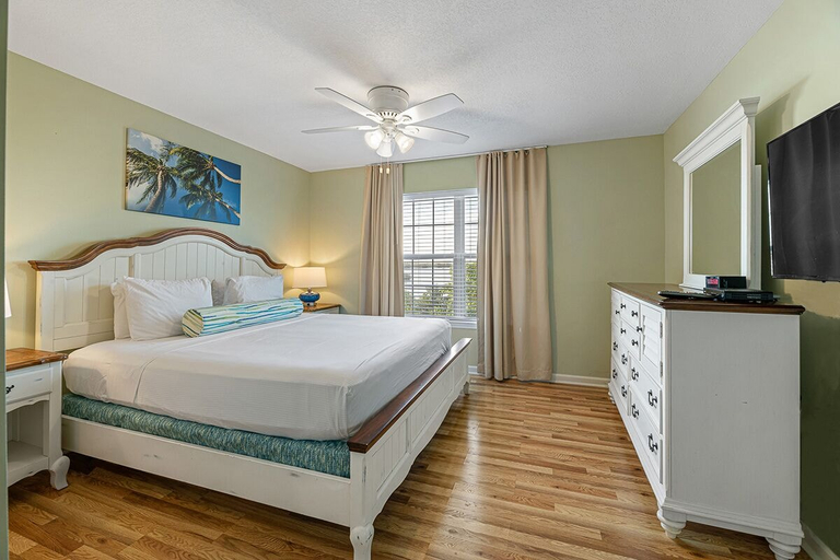 Bedroom 2, Coconut Mallory Marina and Resort Condo, Monroe