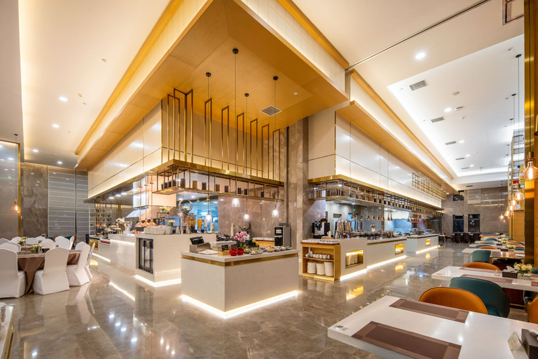 Food & Drinks 5, Novotel Huashan, Weinan
