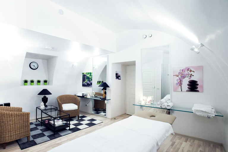 Bedroom 3, Relais & Chateaux Stikliai Hotel, Vilniaus