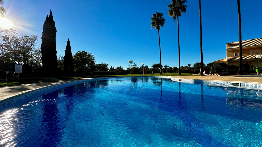 Sport & Beauty 2, Ellegance - Shared Pool - 6 Guests - Vilamoura, Loulé
