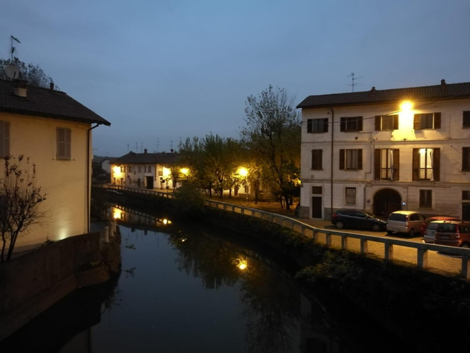 Others 4, Foresteria Sirio, Milano