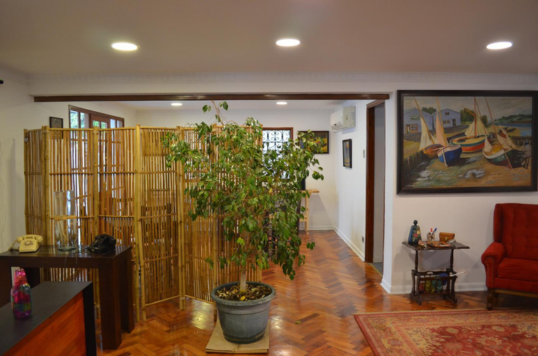Public Area, Los Araucanos, Santiago