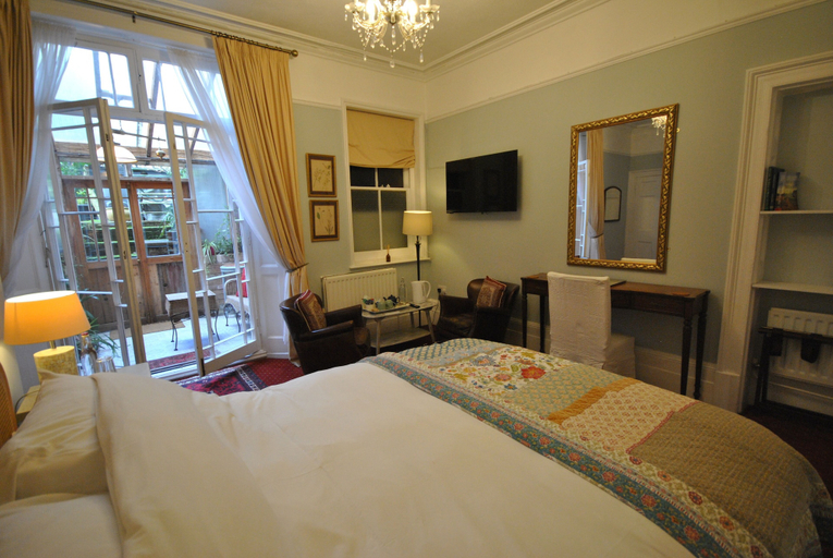 Bedroom 2, Churchill Guest House, Kent