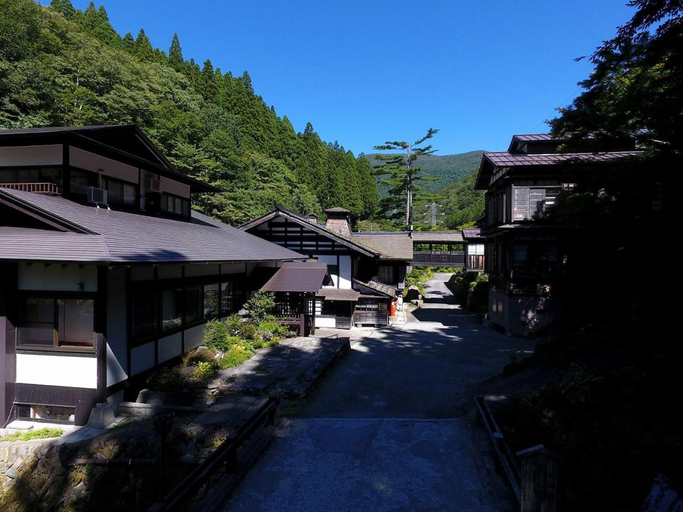 Others 3, Houshi Onsen Chojukan, Minakami