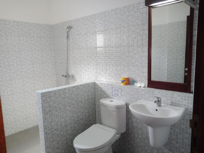 Bathroom 5
