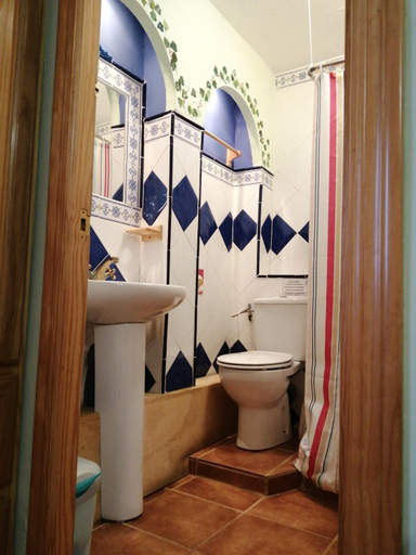Bathroom 3, La casa verde, La Rioja
