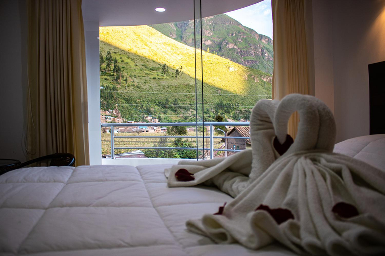 Others 5, Hotel Los Laureles, Calca