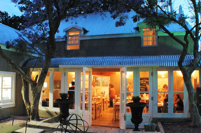 Food & Drinks, Cafe Felix & Old Oak Manor, West Coast