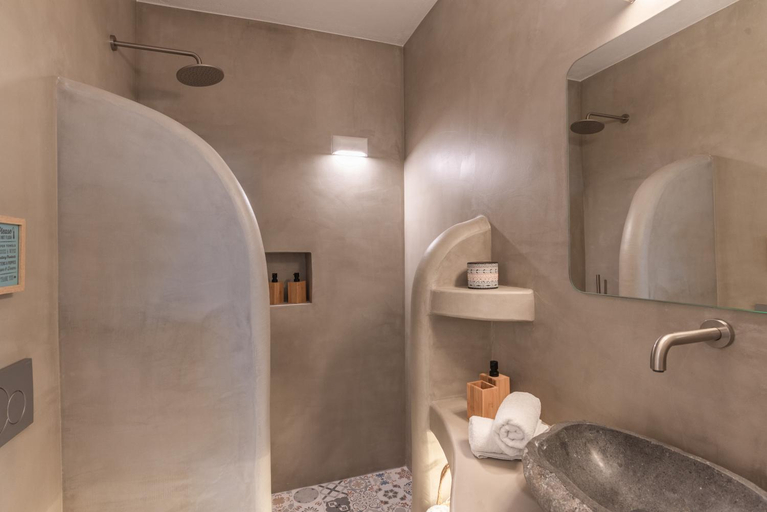 Bathroom 3, Blue Harpist Villas, South Aegean