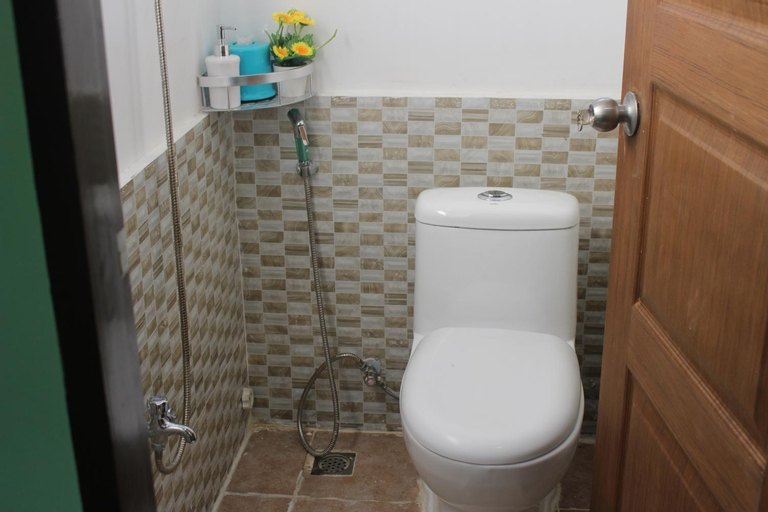 Bathroom 15