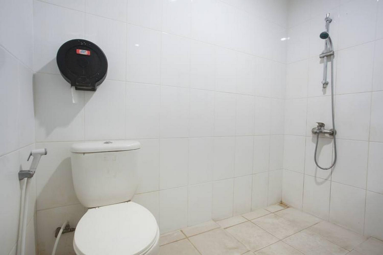 Bathroom 9