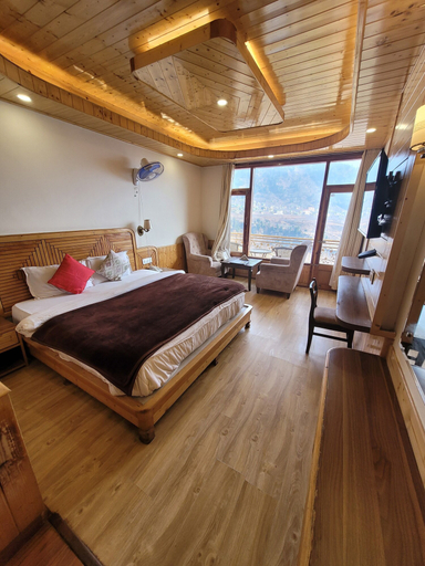 Others 5, Gezellig Inn - Golden Apple, Kullu