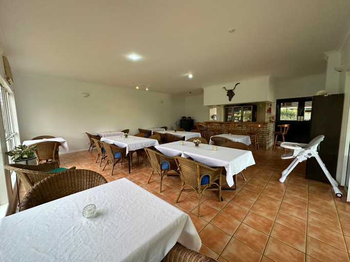 Food & Drinks 4, Mareeba Motor Inn, Mareeba