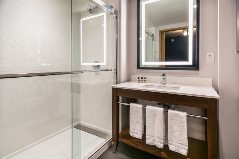 Bathroom 4, Four Points by Sheraton Deadwood, Lawrence