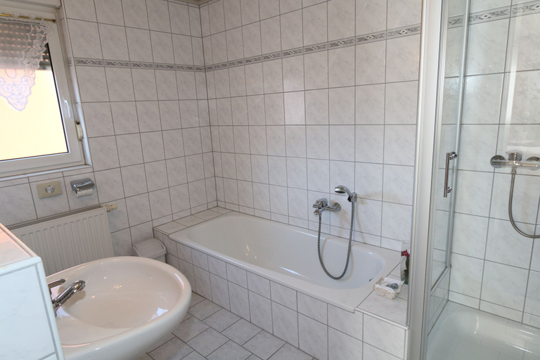 Bathroom 4, Hotel Harbauer, Nürnberger Land