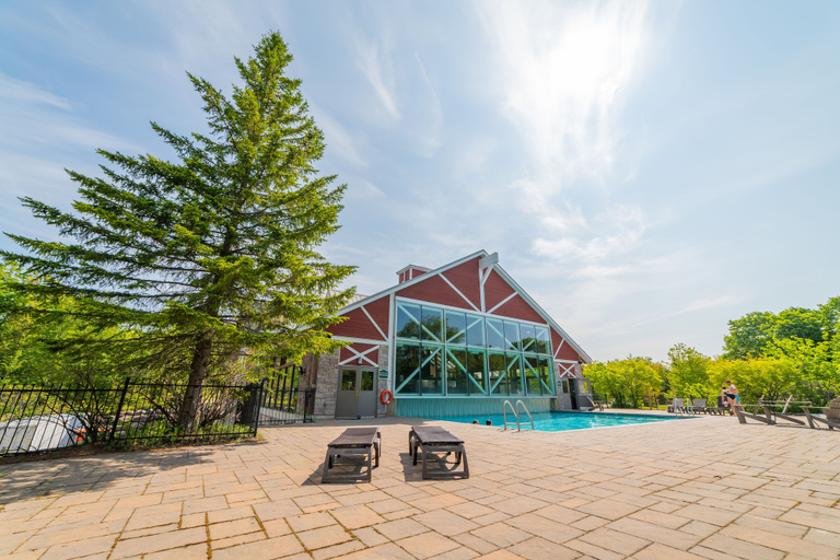 Exterior & Views, Horseshoe Valley Suites - The Elm, Simcoe