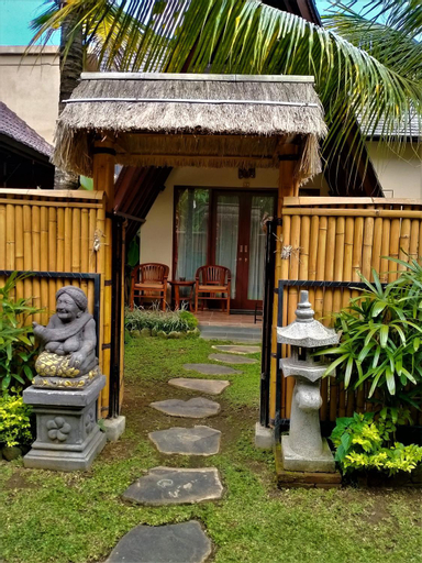 Exterior 8