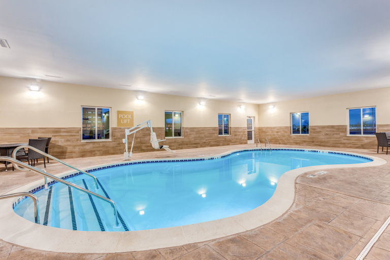 Sport & Beauty 3, Candlewood Suites BETHLEHEM SOUTH, Northampton