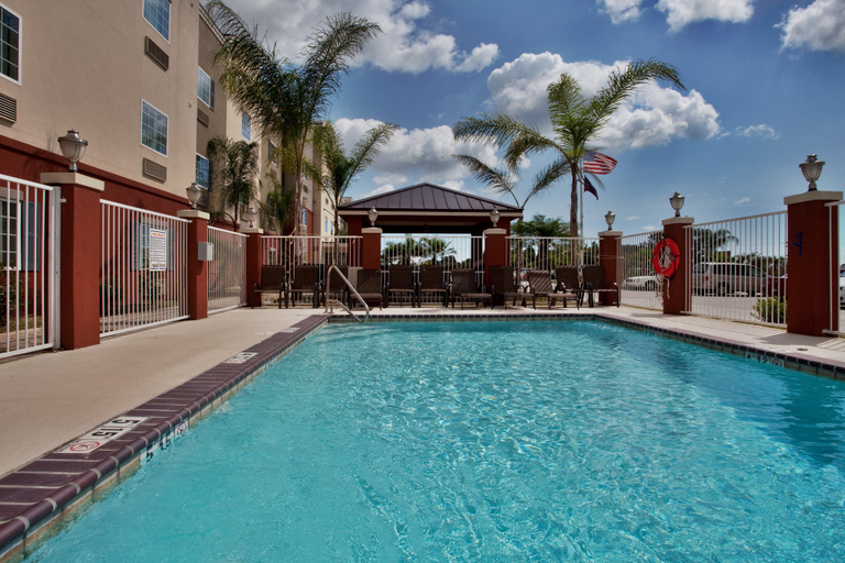 Sport & Beauty 4, Candlewood Suites NEW IBERIA, Iberia