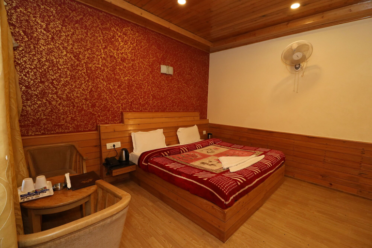 Bedroom 3, Gezellig Inn - Golden Apple, Kullu