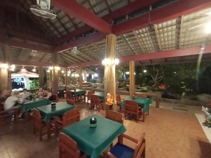 Food & Drinks 2, Happy Lagoon Bungalow, Takua Pa