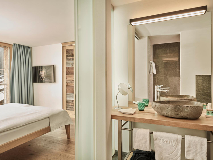 Bathroom 3, Hotel Firefly, Visp