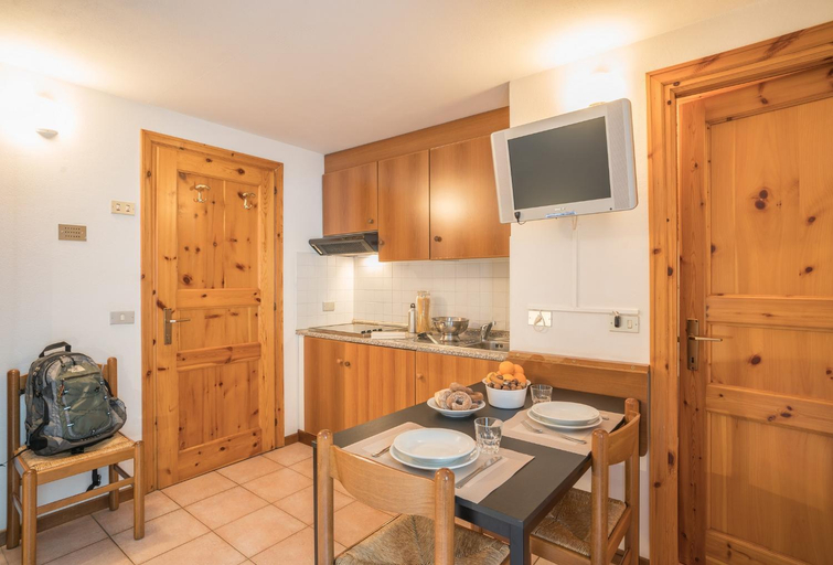Kitchen 5, Residence Fior d'Alpe, Sondrio