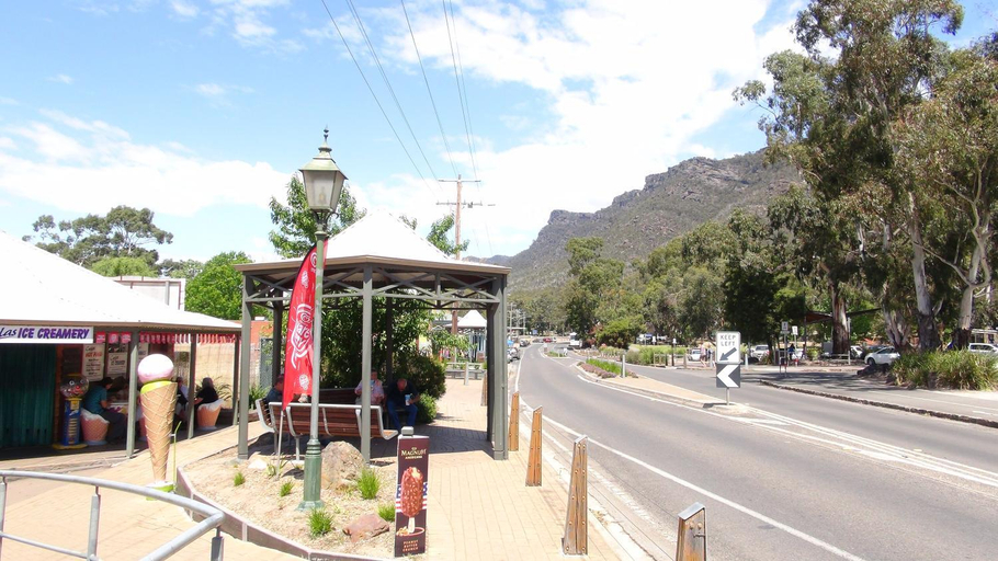 Food & Drinks 4, Gariwerd Motel Accommodation, N. Grampians - Stawell