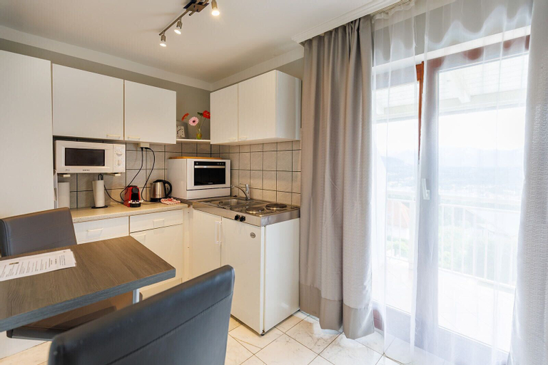 Dining Room 22