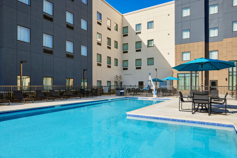Sport & Beauty 4, Staybridge Suites AUBURN – UNIVERSITY AREA, Lee