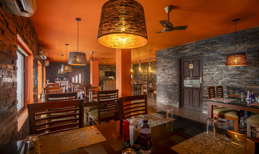 Food & Drinks 5, Treebo Seagate, Ernakulam