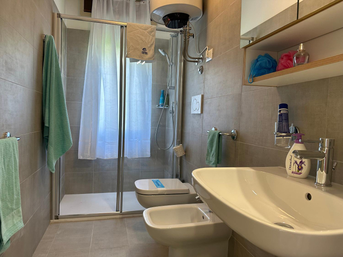 Bathroom 3, Villa Tre Pini, Udine