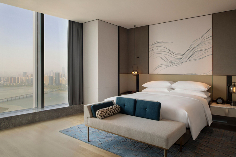 Bedroom 4, Wuhan Marriott Hotel Wuchang, Wuhan
