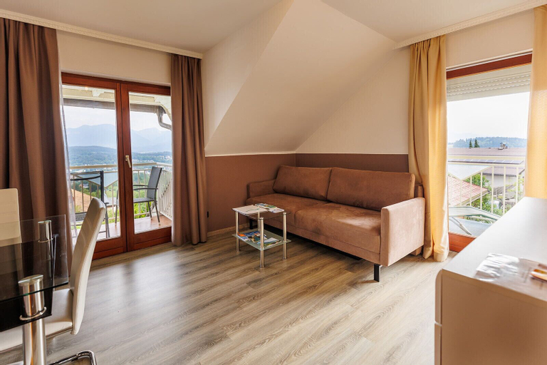 Bedroom 16