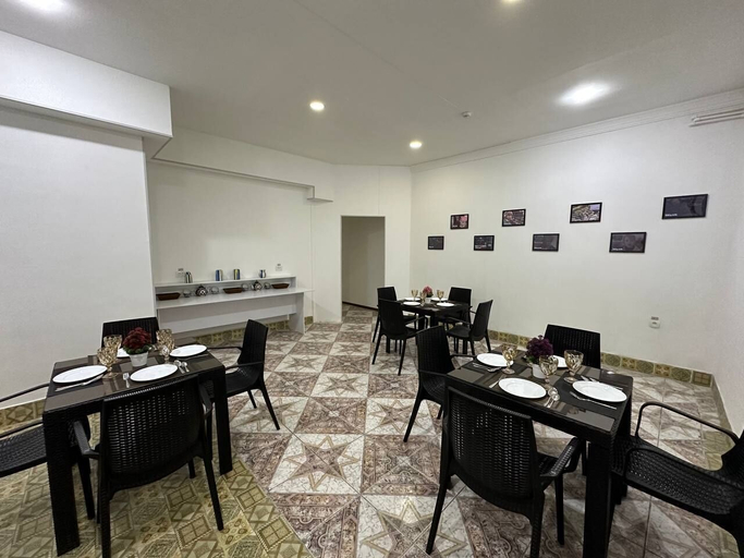 Food & Drinks 4, Hotel Home Alone, Tashkent City