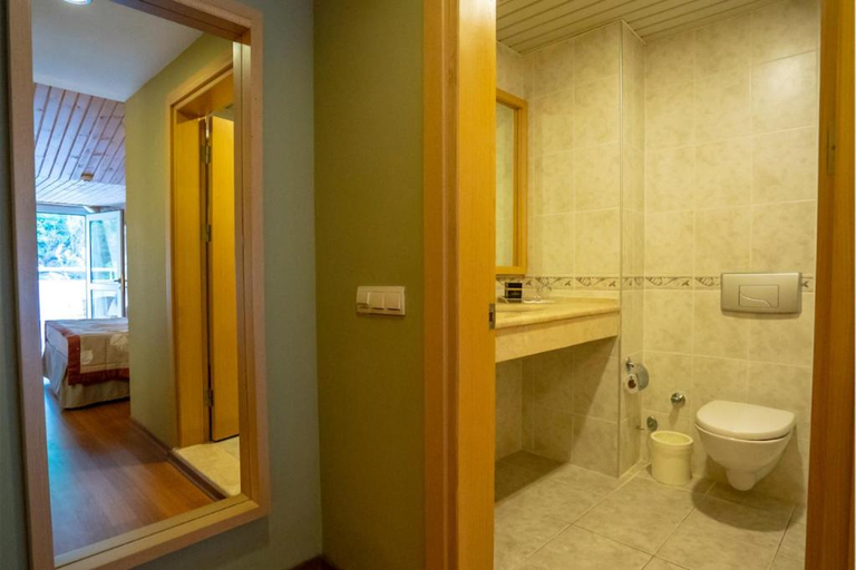 Bathroom 5, Turunc Resort Hotel, Marmaris