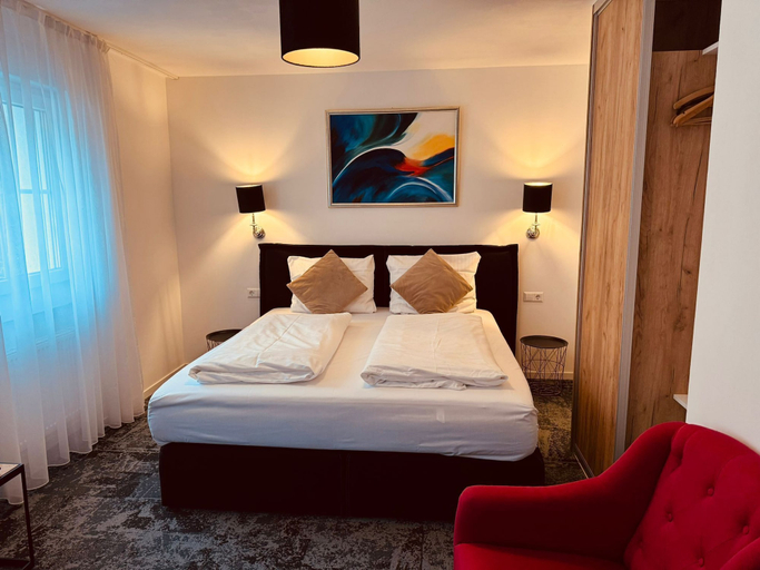 Bedroom 4, Hotel Haus am See, Rastatt