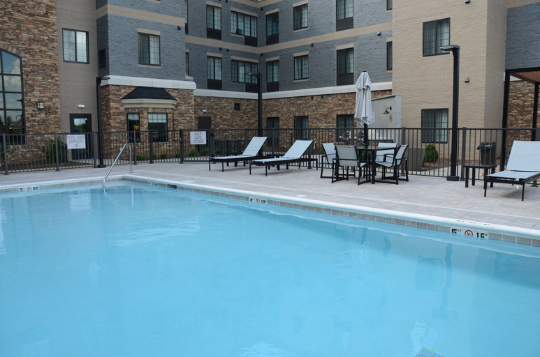 Sport & Beauty 3, Staybridge Suites NASHVILLE SE - MURFREESBORO, Rutherford