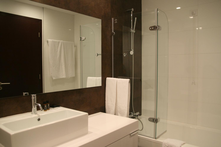 Bathroom 5, Belmar Spa & Beach Resort, Lagos