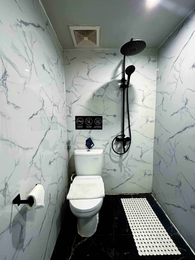 Bathroom 5, Amandalu Room @ Orchard Tanglin, Surabaya