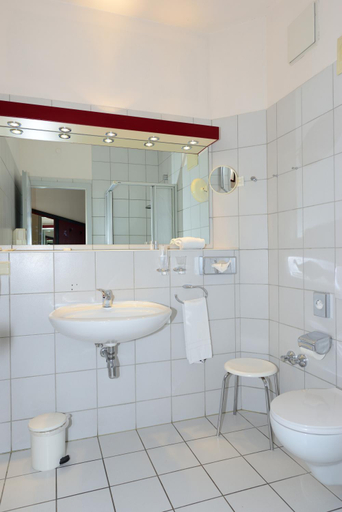 Bathroom 5, Art Hotel Weimar, Weimar