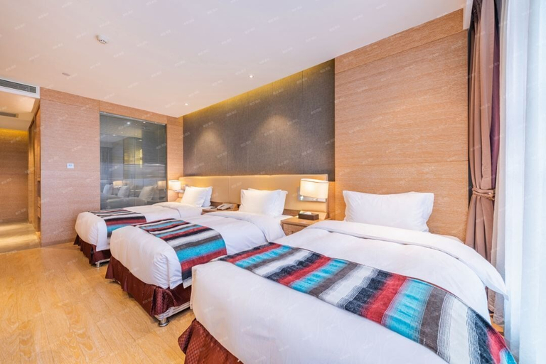 Bedroom 3, Novotel Huashan, Weinan